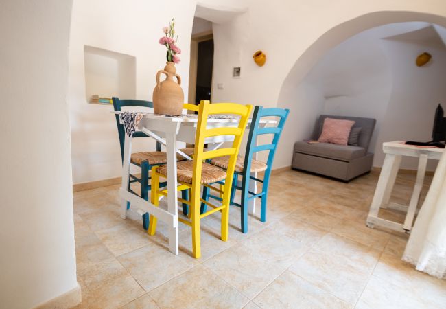 Trullo in Ceglie Messapica - Trullo nonna Netta by pugliadamare Trullo in Ceglie Messapica - Trullo nonna Netta by pugliadamare