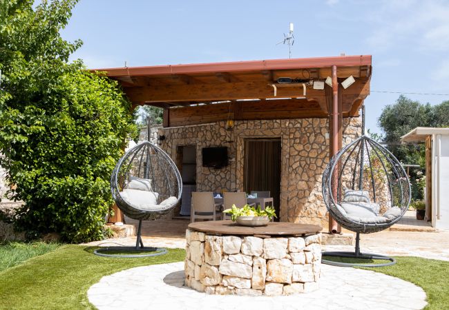 Trullo in Ceglie Messapica - Trullo nonna Netta by pugliadamare Trullo in Ceglie Messapica - Trullo nonna Netta by pugliadamare