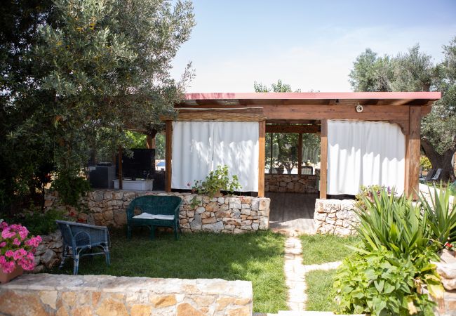 Trullo in Ceglie Messapica - Trullo nonna Netta by pugliadamare Trullo in Ceglie Messapica - Trullo nonna Netta by pugliadamare