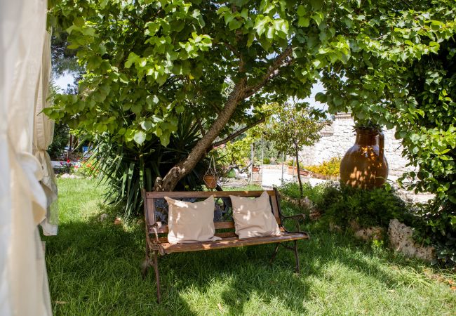 Trullo in Ceglie Messapica - Trullo nonna Netta by pugliadamare Trullo in Ceglie Messapica - Trullo nonna Netta by pugliadamare