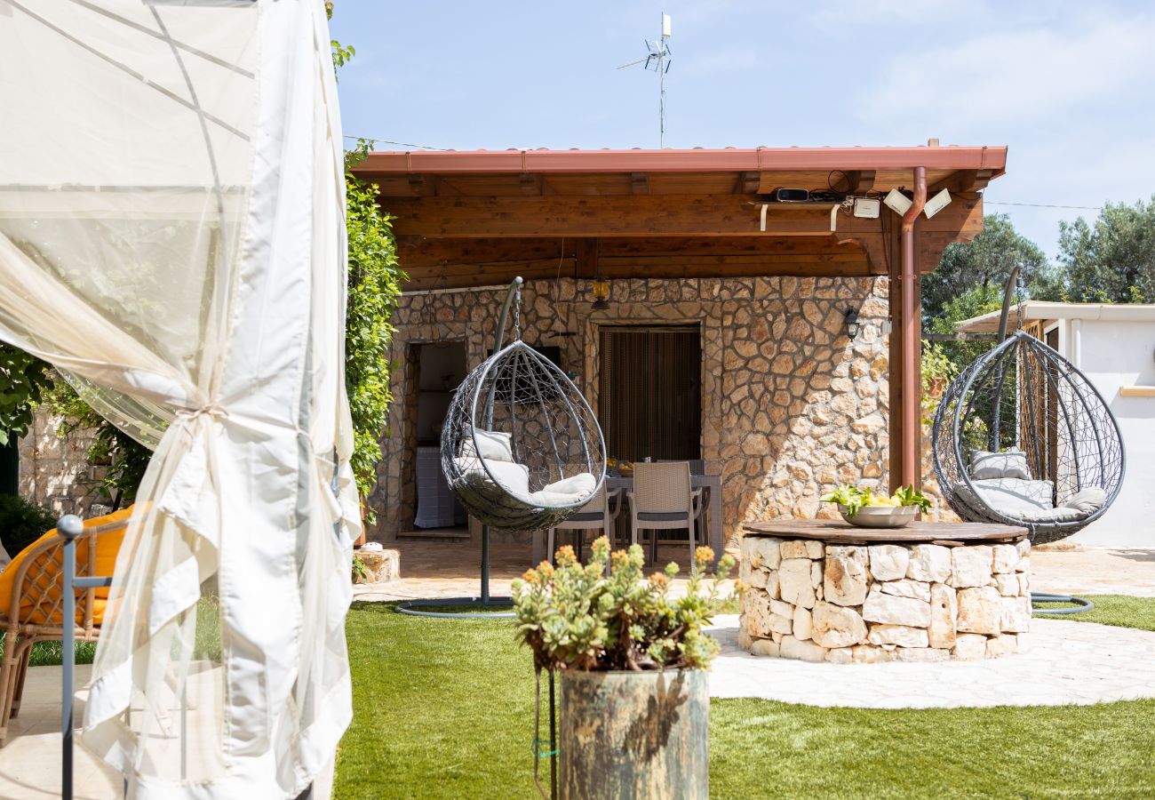 Trullo in Ceglie Messapica - Trullo nonna Netta by pugliadamare