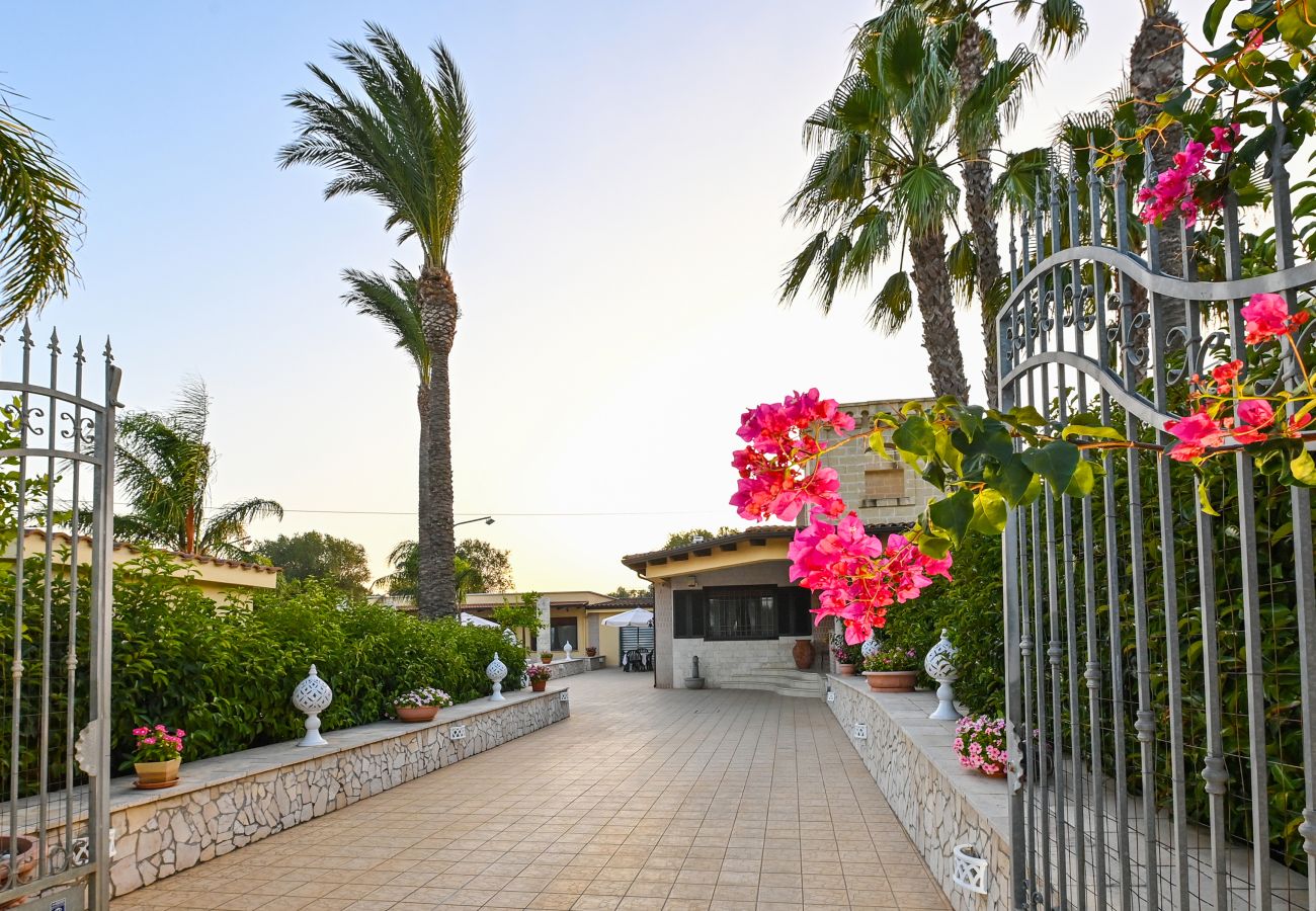 Villa in San Vito dei Normanni - Villa Cavaliere by pugliadamare