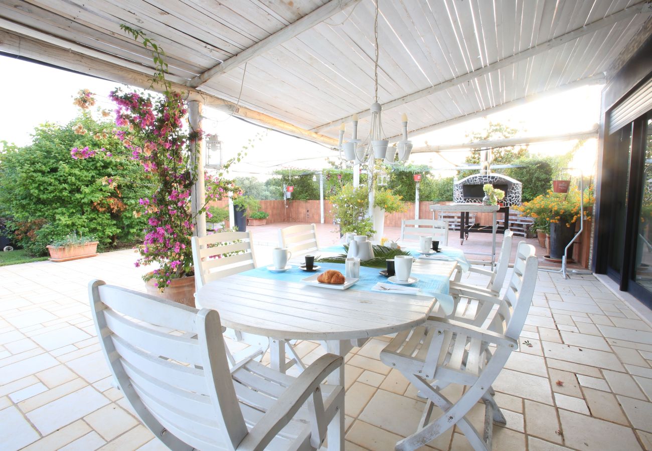 Villa in San Michele Salentino - Villa with park and swimming pool by Pugliadamare