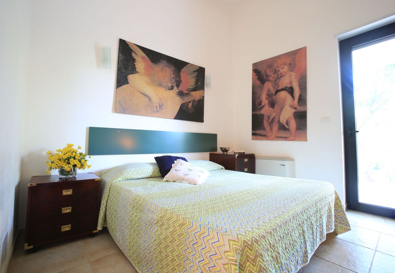 Villa in San Michele Salentino - Villa with park and swimming pool by Pugliadamare