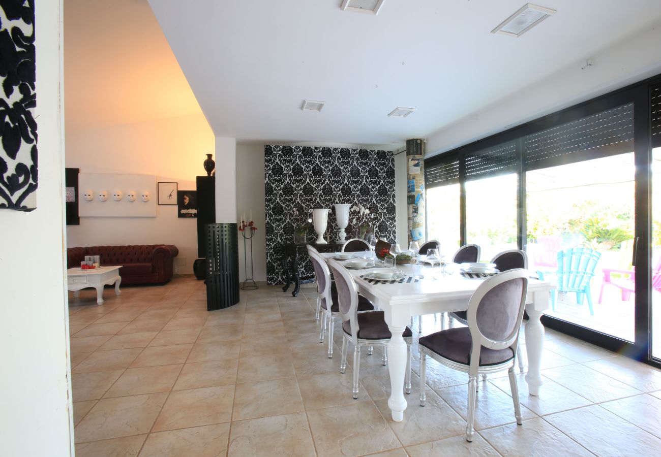 Villa in San Michele Salentino - Villa with park and swimming pool by Pugliadamare