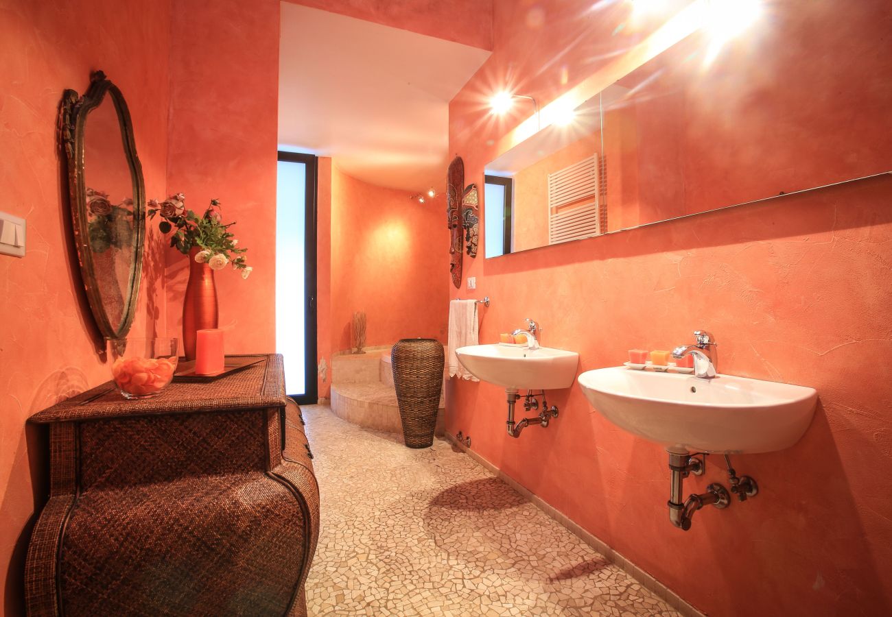 Villa in San Michele Salentino - Villa with park and swimming pool by Pugliadamare