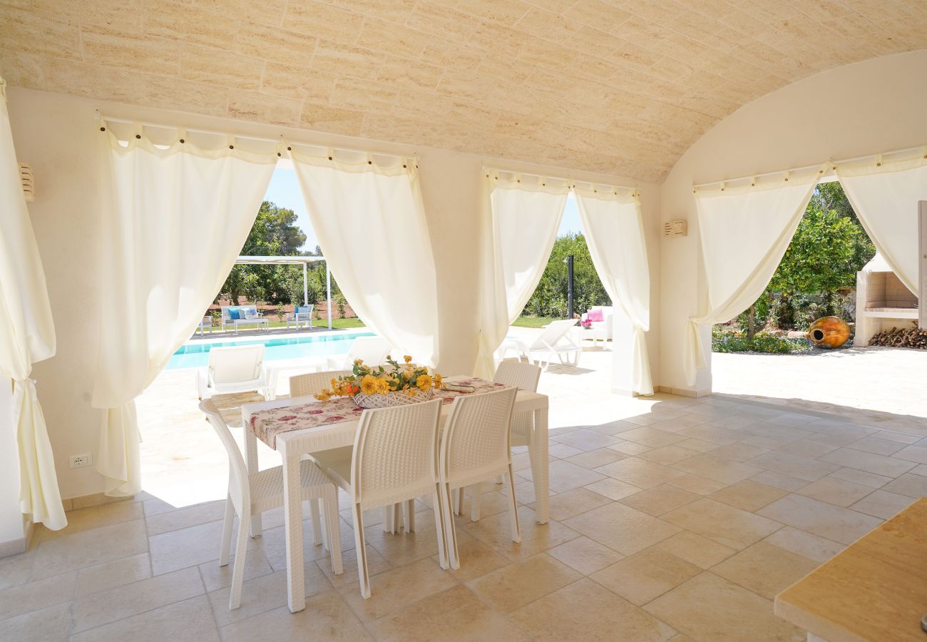 Trullo in San Michele Salentino - trullo lantane by Pugliadamre