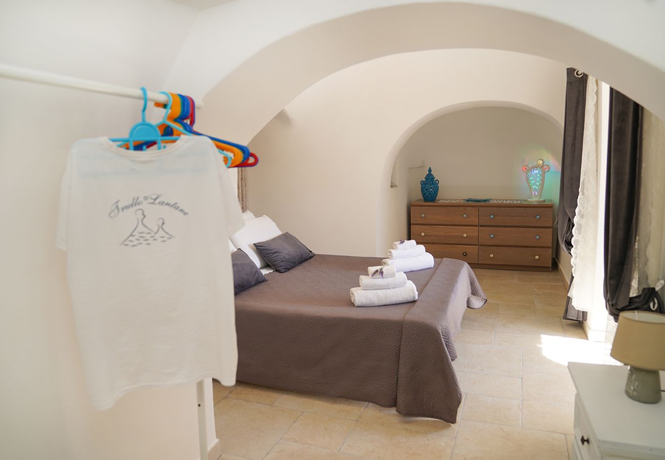 Trullo in San Michele Salentino - trullo lantane by Pugliadamre