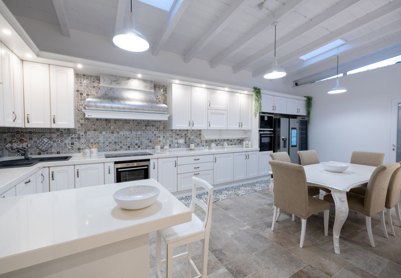 Villa in Francavilla Fontana - Villa Tra i Due Mari con Spa by Pugliadamare