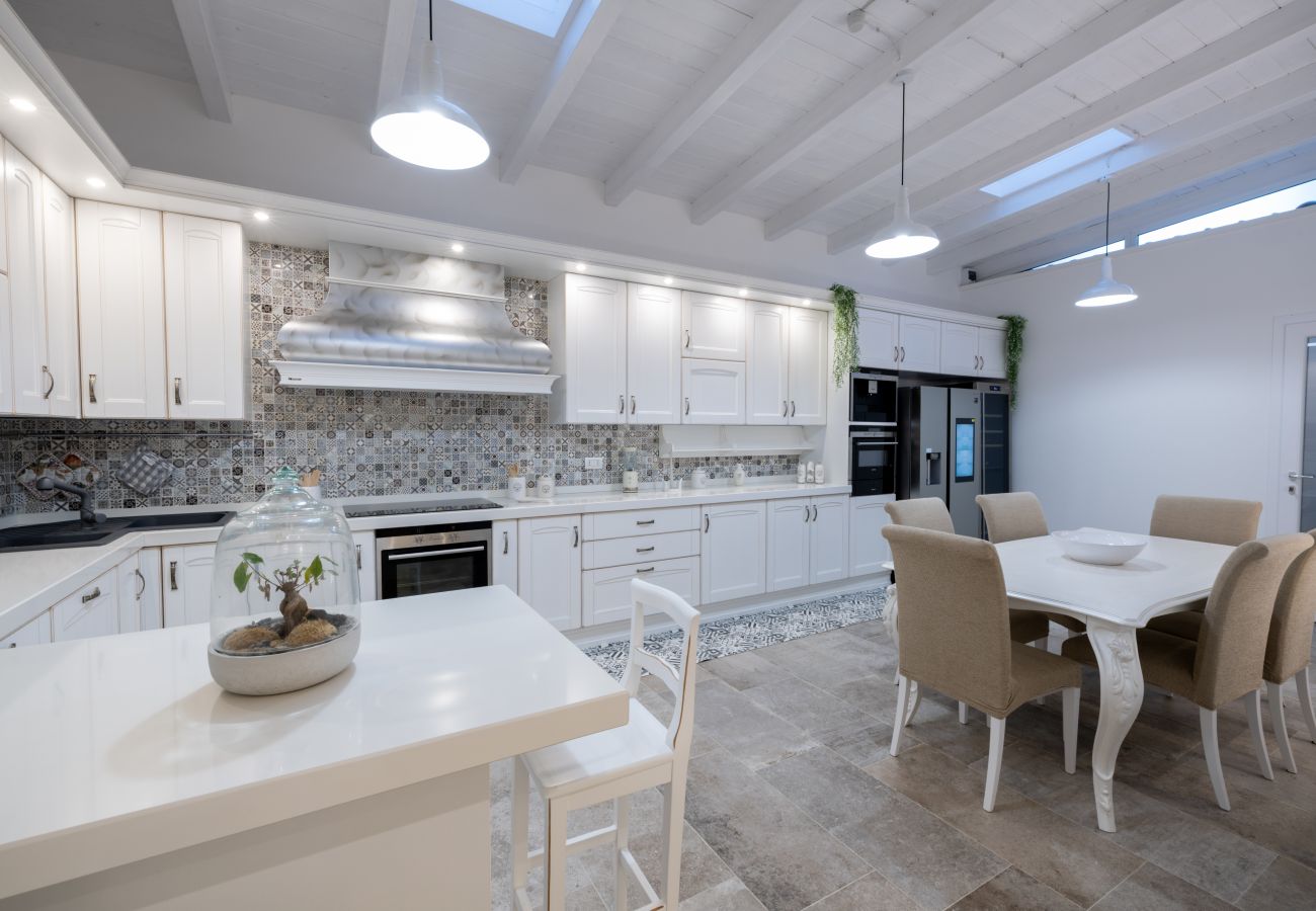 Villa in Francavilla Fontana - Villa Tra i Due Mari con Spa by Pugliadamare