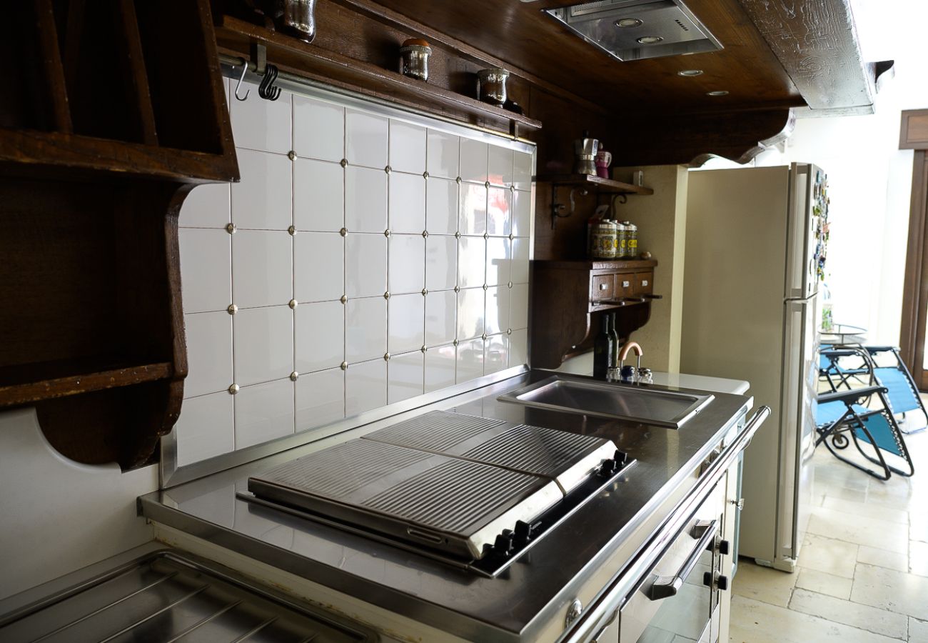 Villa in Martina Franca - Exclusive Modern Villa with Pool and Tennis Court – Martina Franca, Valle d’Itria
