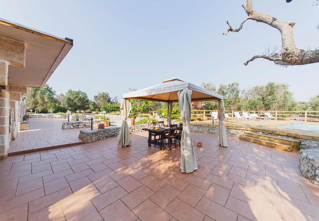 Trullo in Ceglie Messapica - Trullo Isabella by Pugliadamare