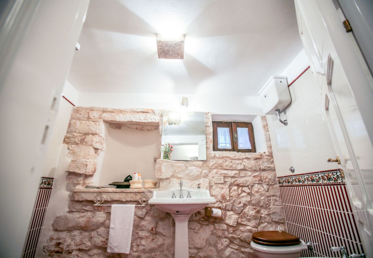 Trullo in Ceglie Messapica - Trullo Cinque Punte