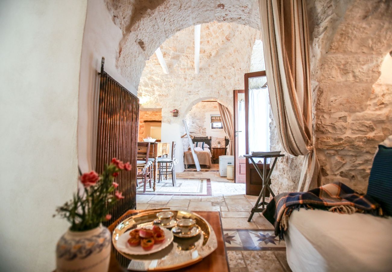 Trullo in Ceglie Messapica - Trullo Cinque Punte