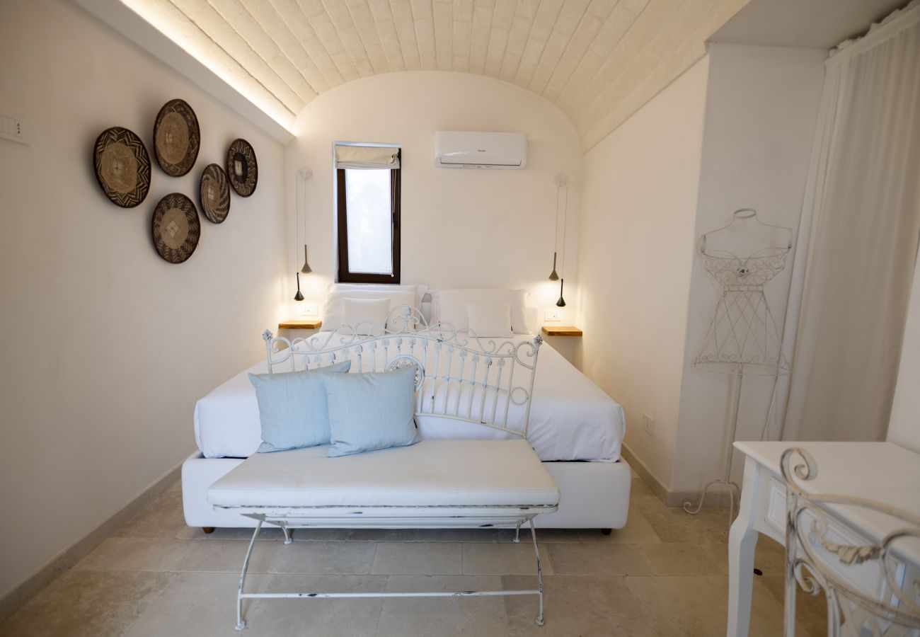 Rent by room in Latiano - Tramonto Room at Trullo Nido
