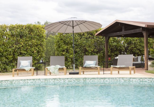 Trullo en San Vito dei Normanni - trullo raphael by pugliadamare Trullo en San Vito dei Normanni - trullo raphael by pugliadamare