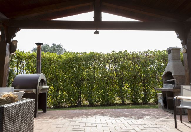 Trullo en San Vito dei Normanni - trullo raphael by pugliadamare Trullo en San Vito dei Normanni - trullo raphael by pugliadamare