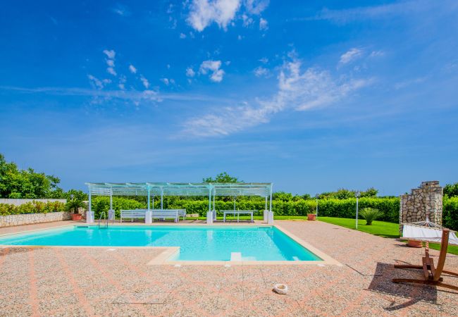 Trullo en Martina Franca - trullo nonna itria by pugliadamare  Trullo en Martina Franca - trullo nonna itria by pugliadamare