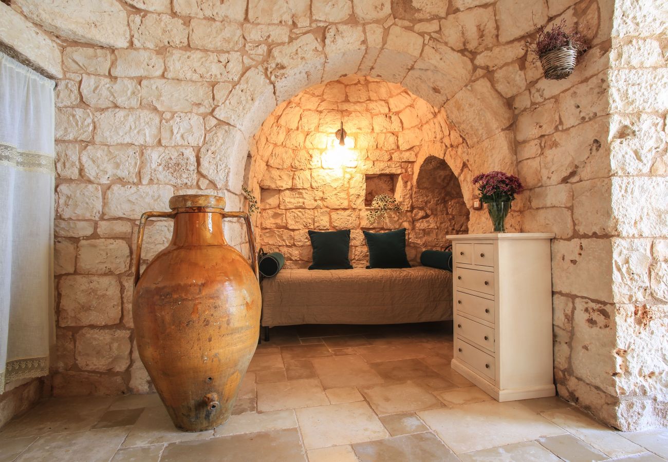 Trullo à San Michele Salentino - Trullo degli ulivi by pugliadamare