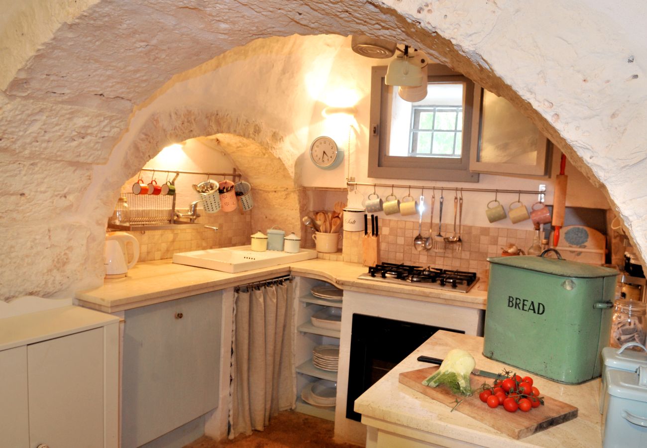 Trullo à San Michele Salentino - trulli mimosa by pugliadamare