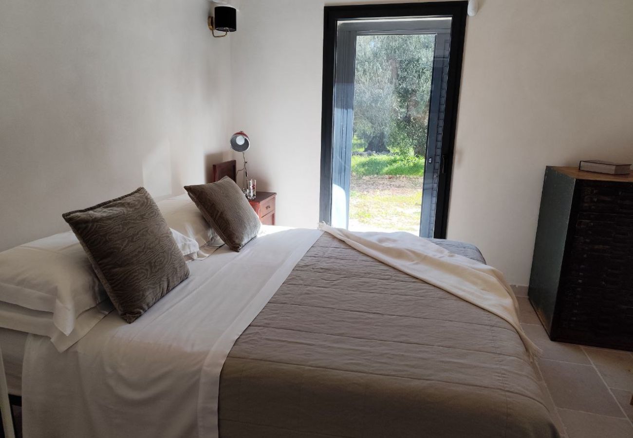 Trullo à Ostuni - Trullo, le joyeux fantassin