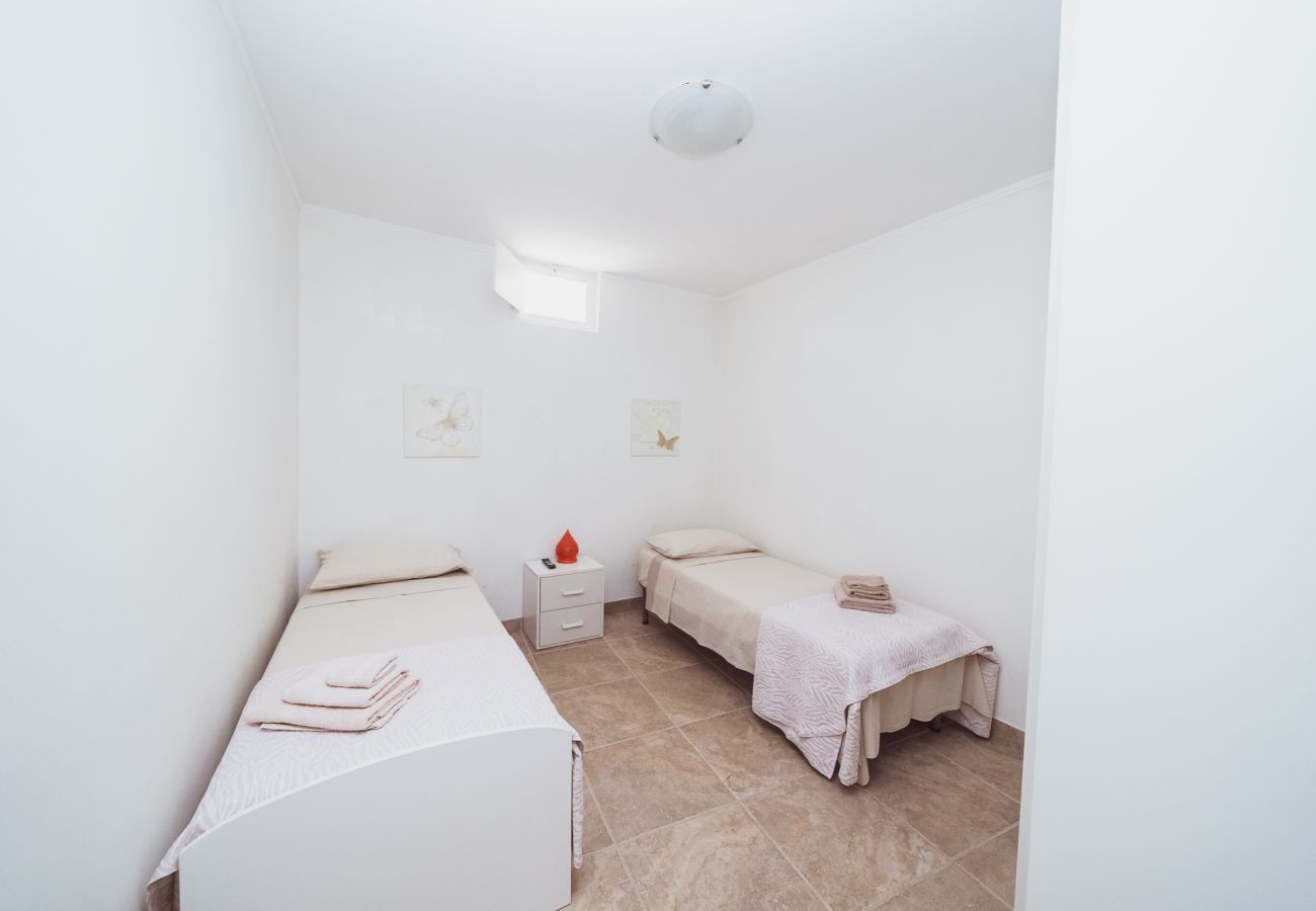 Trullo à San Vito dei Normanni - borgo della mimosa