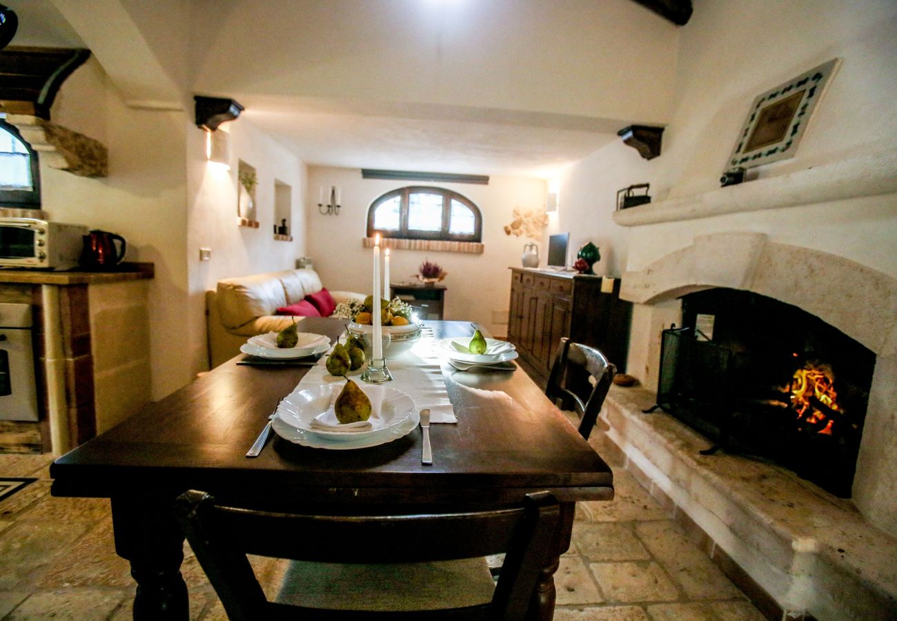 Trullo à Ceglie Messapica - Trullo Cinque Punte