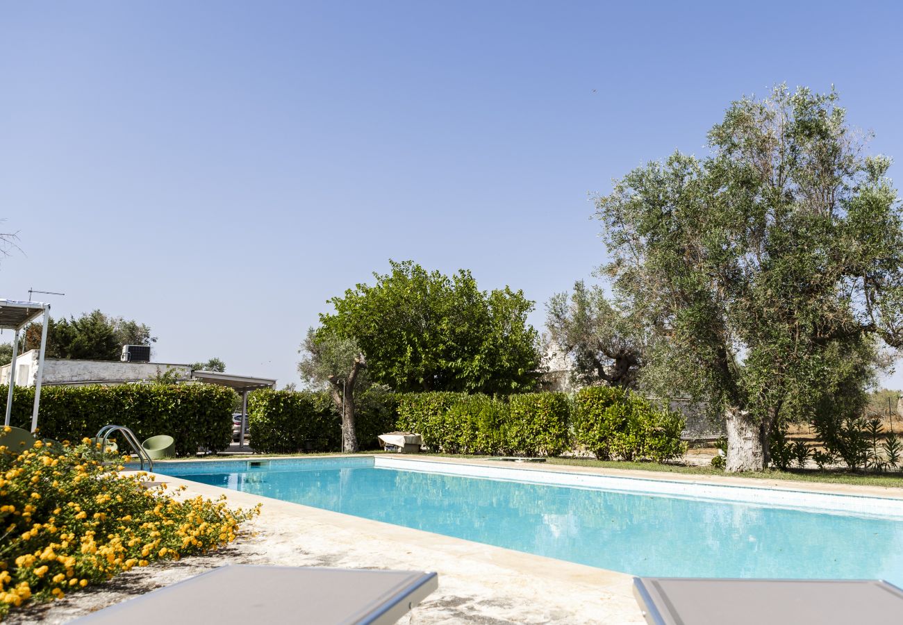 Trullo à San Michele Salentino - Trullo la mandorla by Pugliadamare